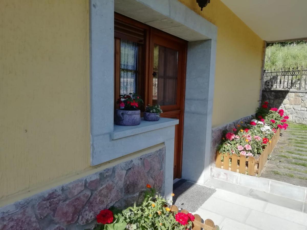 Apartamentos La Huerta De La Torre Cangas de Onís Exterior foto